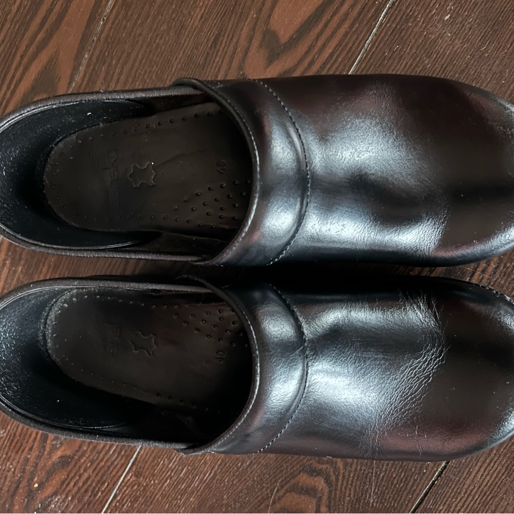 Dansko Women’s Shoes